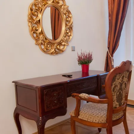Отель Zamek 4*
