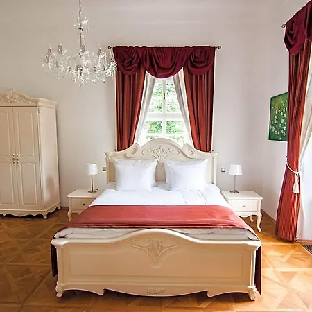 Zamek 4* Jesenik nad Odrou