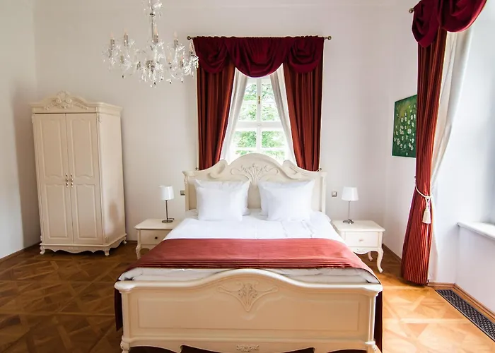 Zamek Otel Jeseník nad Odrou
